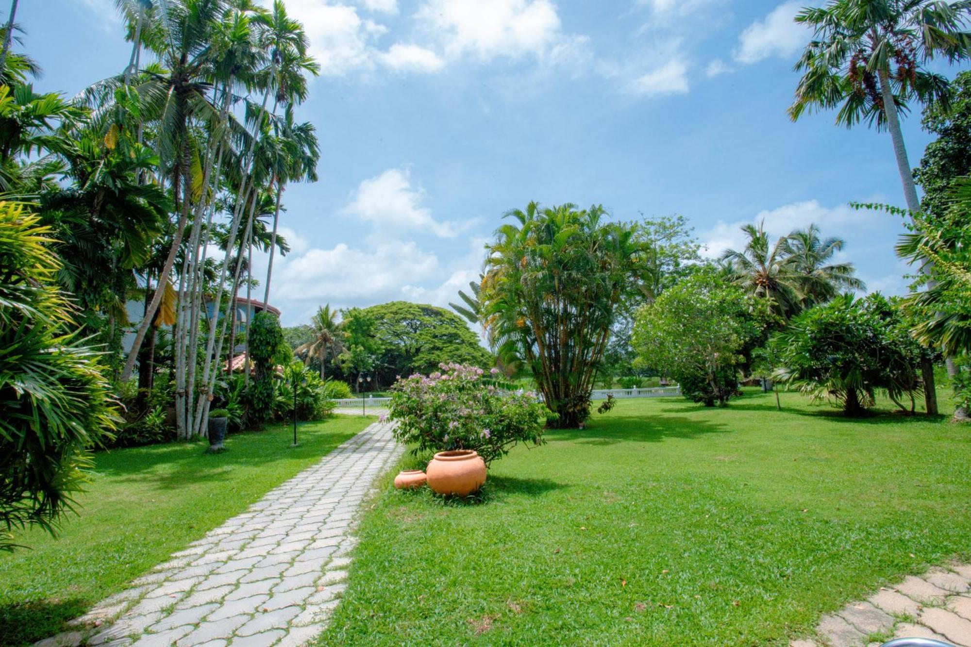 Ayubowan Swiss Lanka Bungalow Resort Bentota Kültér fotó